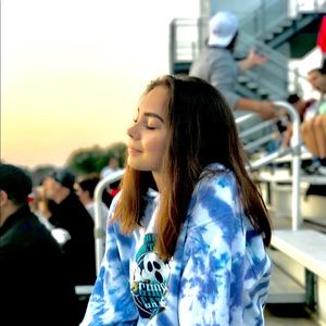 Meet your Posher, Valya